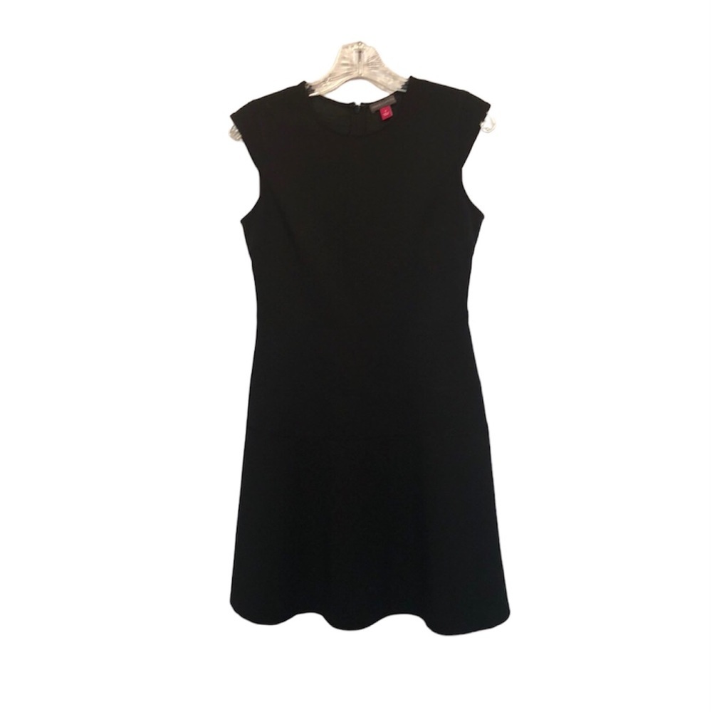 Vince Camuto fit and flare black dress cap sleeves topstitching size 2